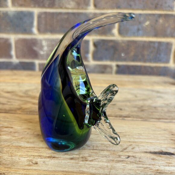 Blue Green Clear Glass Tropical Fish Paperweight Figure 5” Tall Polished Bottom - Picture 6 of 13